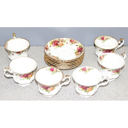 1833 - Royal Albert Old Country Roses tea cups and saucers, 6 person setting