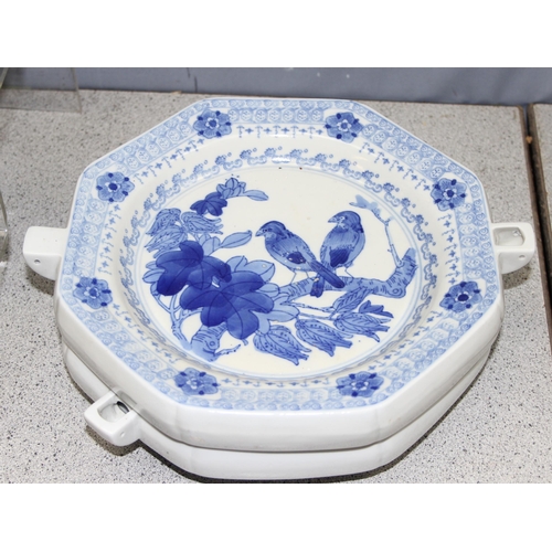 1835 - Qty of antique and later ceramics to include blue and white, Ducal ware and Royal Doulton