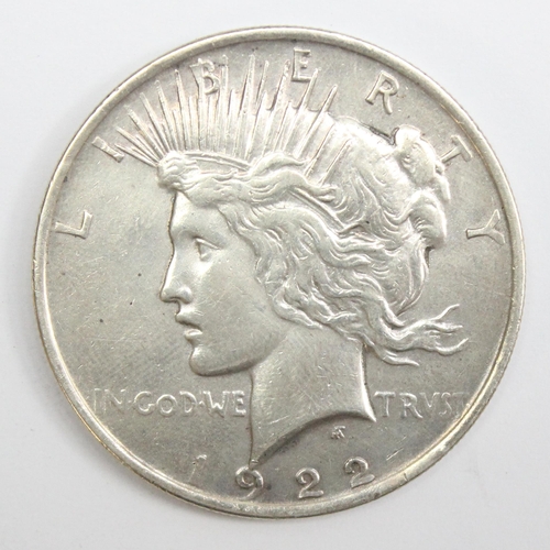 1210B - USA Coins - 1922 silver peace dollar, approx 38mm in diameter, approx 26.61g gross, 0.900 silver