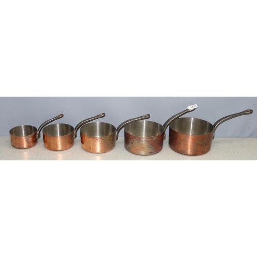 1813 - Graduated set of 5 vintage French made heavy copper saucepans, stamped Villedieu, largest approx 21c... 