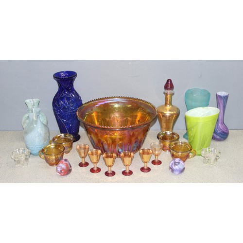 1836 - Qty of various glassware items to include a colourful punch bowl and an Alum bay glass vase