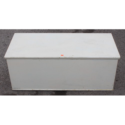 21 - A white painted ottoman or blanket storage box, approx 110cm wide x 50cm deep x 42cm tall