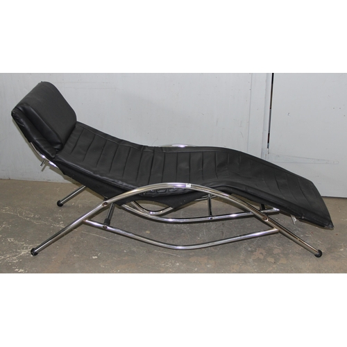 94 - A Corbusier style black leather effect and chrome Chaises Longue or lounger, approx 160cm wide x 60c... 