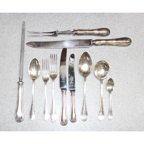 1016 - Mappin & Webb 8-place setting silver-plated cutlery in set in original canteen box on legs, approx 5... 