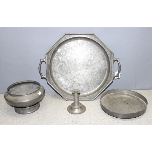 1017 - 4 pieces of antique and later pewter ware to incl Liberty Tudric footed bowl, plate dated 1802, cand... 