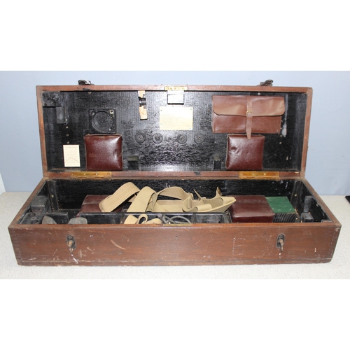 1403 - A large vintage wooden military Royal Navy Rangefinder case with some contents, approx 97cm x 32cm x... 