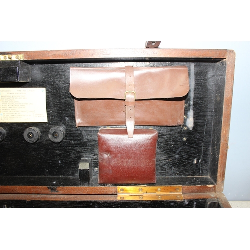 1403 - A large vintage wooden military Royal Navy Rangefinder case with some contents, approx 97cm x 32cm x... 