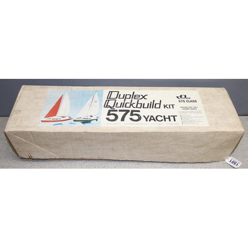 1501 - Duplex Quickbuild 575 class model yacht kit in box, unchecked