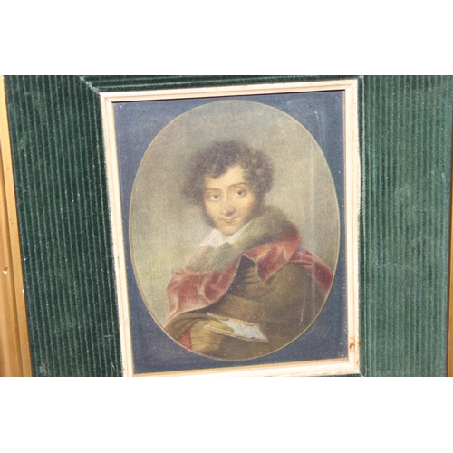 413 - 2 antique style miniature portrait prints in decorative gilt and velvet frames, each approx 27cm x 2... 