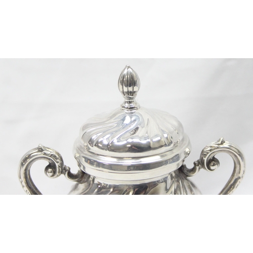 1033 - A vintage Italian silver sugar bowl with lid, marked 800 and XRF confirmed, by ADP, approx 12cm tall... 