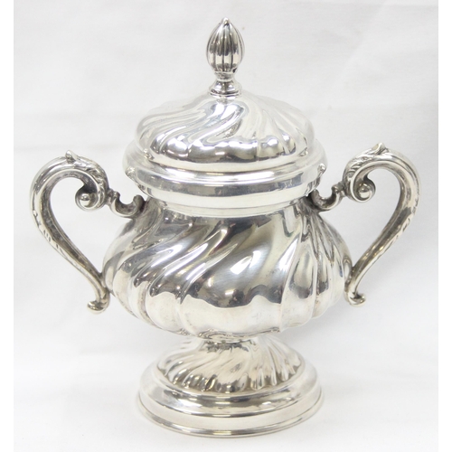 1033 - A vintage Italian silver sugar bowl with lid, marked 800 and XRF confirmed, by ADP, approx 12cm tall... 