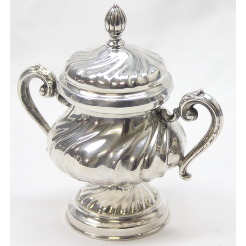 1033 - A vintage Italian silver sugar bowl with lid, marked 800 and XRF confirmed, by ADP, approx 12cm tall... 