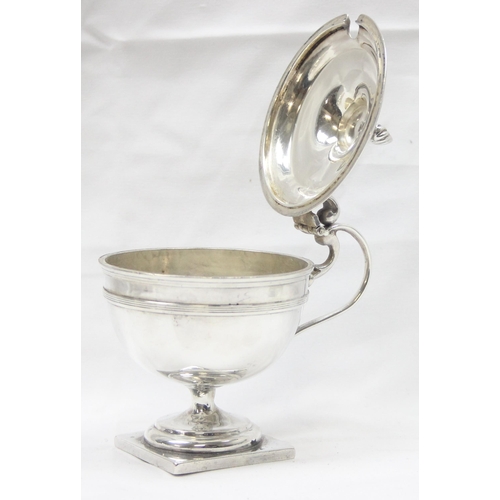 1044 - A large silver mustard pot of Georgian form, London 1920, makers mark rubbed, approx 10cm tall, appr... 