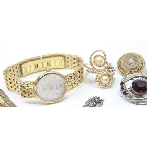 1112 - Qty of assorted costume jewellery and watches to inc a silver and marcasite ring, a silver pendant e... 