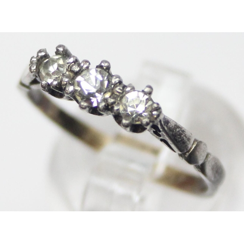 1120 - 9ct gold 3 white stone ring in silver claw setting, marked 9ct and XRF confirmed, approx size O, app... 