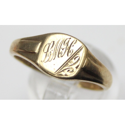 1124 - 9ct gold signet ring with engraved decoration, Birmingham with no date letter and XRF confirmed, app... 