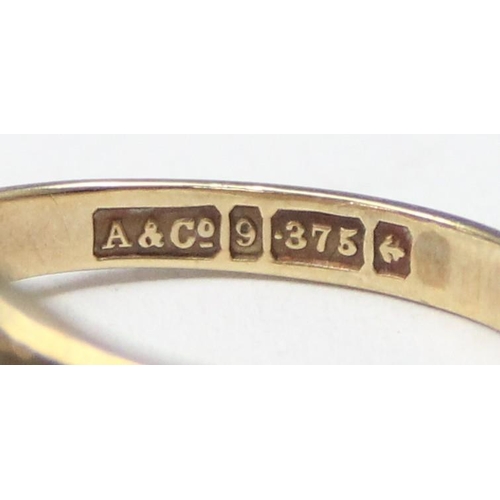 1124 - 9ct gold signet ring with engraved decoration, Birmingham with no date letter and XRF confirmed, app... 