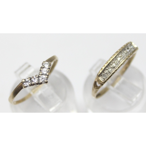 1135 - 2 9ct gold rings, a diamond set half eternity ring, approx size O, missing a stone and a white stone... 