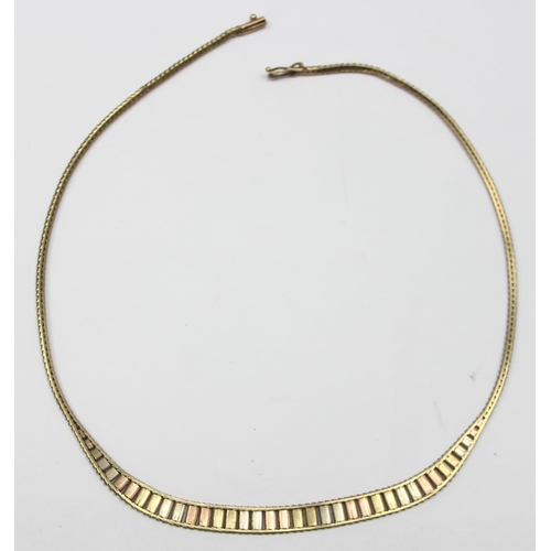 1146 - A retro 9ct gold necklace with herringbone links and 3 colour gold textured design, marked 375 and X... 