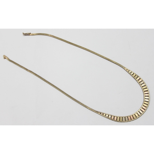 1146 - A retro 9ct gold necklace with herringbone links and 3 colour gold textured design, marked 375 and X... 