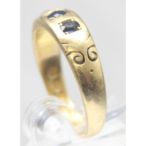 1150 - A Victorian 18ct gold gypsy set ring with 3 blue sapphires, marked for Chester 1890, approx size P, ... 