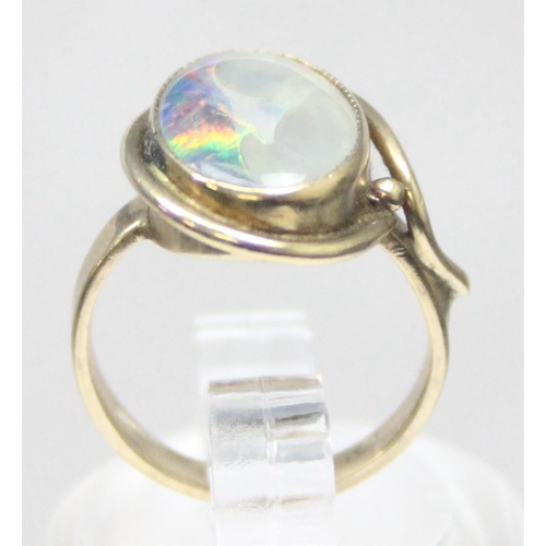 1177 - An unusual opal-like stone ring, possibly a triplet, marked and XRF confirmed, approx size D, approx... 