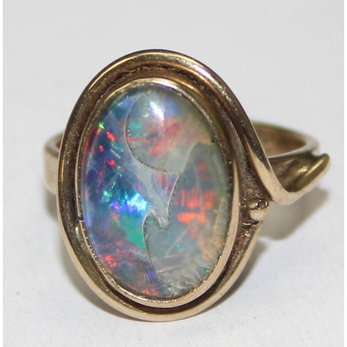 1177 - An unusual opal-like stone ring, possibly a triplet, marked and XRF confirmed, approx size D, approx... 