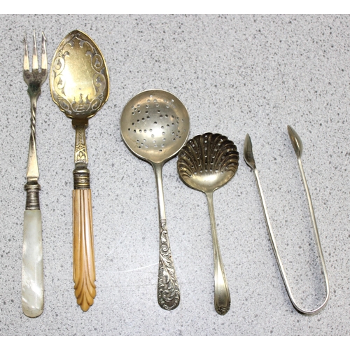 1020 - Qty of antique and later silver-plated ware to incl flatware, approx 5.6kg gross