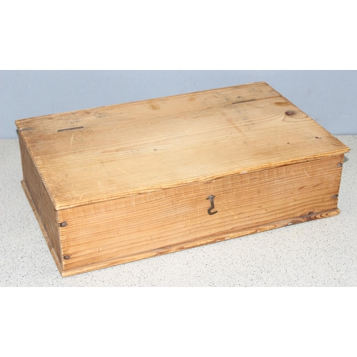 274 - A vintage wooden Teacher's Whisky advertising box/crate, approx 42 x 27 x 11cm