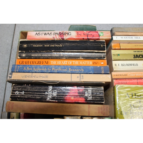 507 - Qty of vintage hardback and paperback books to incl Penguin (2 boxes)