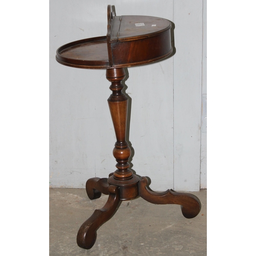 109 - An antique mahogany butler's stand or butler's assistant on tripod base, approx 33cm wide x 33cm dee... 