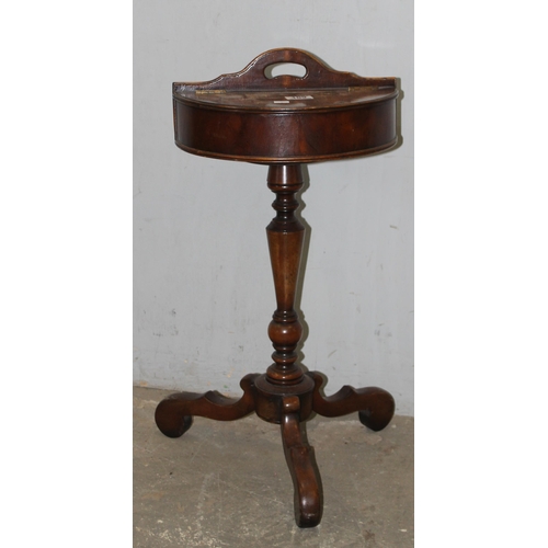 109 - An antique mahogany butler's stand or butler's assistant on tripod base, approx 33cm wide x 33cm dee... 