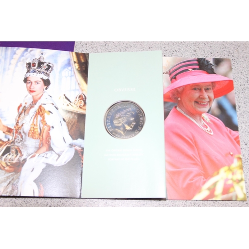 1247 - Qty of assorted commemorative coins in folders etc to inc 3 £5 coins