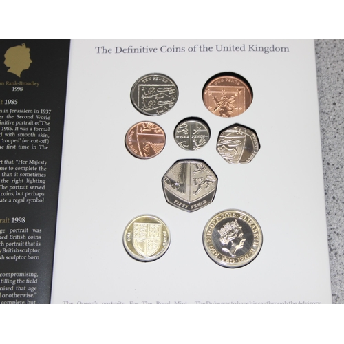 1247 - Qty of assorted commemorative coins in folders etc to inc 3 £5 coins