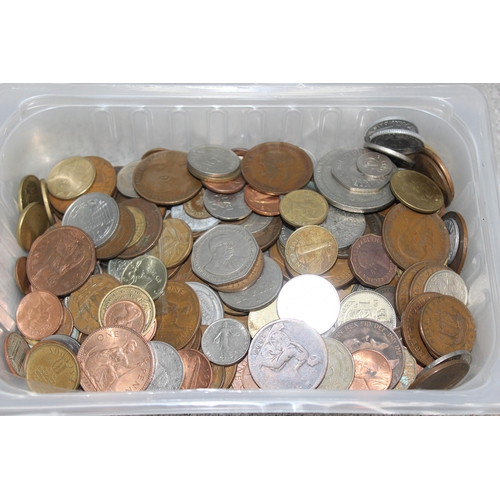 1280 - Qty of assorted mixed world and British coins, approx 1.8kg gross