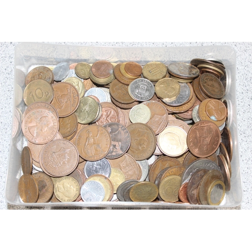 1283 - Qty of assorted mixed world and British coins, approx 1.8kg gross