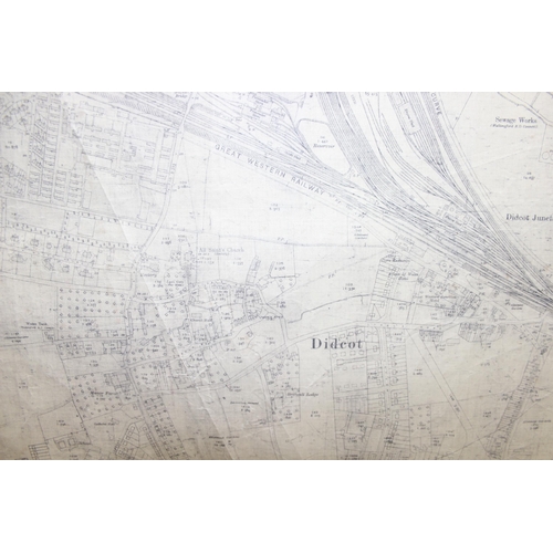 535 - Local interest - 5 maps, 4 on fabric style paper from the 1930s and one other, largest approx 102cm ... 