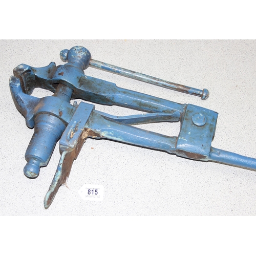 815 - Vintage blacksmith's leg vice, approx 100cm long