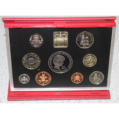 1212 - Great Britain & Northern Ireland proof coinage sets, 6 assorted proof coin sets in folders, 1994-199... 