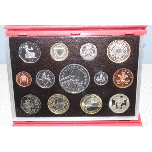 1216 - Great Britain & Northern Ireland proof coinage sets, 2 proof coin sets in folders, 2006 & 2007, with... 