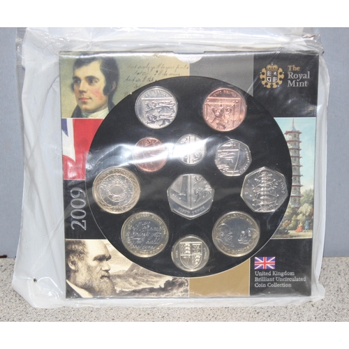 1222 - Great Britain & Northern Ireland Royal Mint coins - 2009 United Kingdom brilliant uncirculated coin ... 