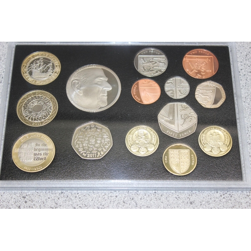 1233 - Great Britain & Northern Ireland Royal Mint proof coins - 2011 United Kingdom proof coin collection ... 