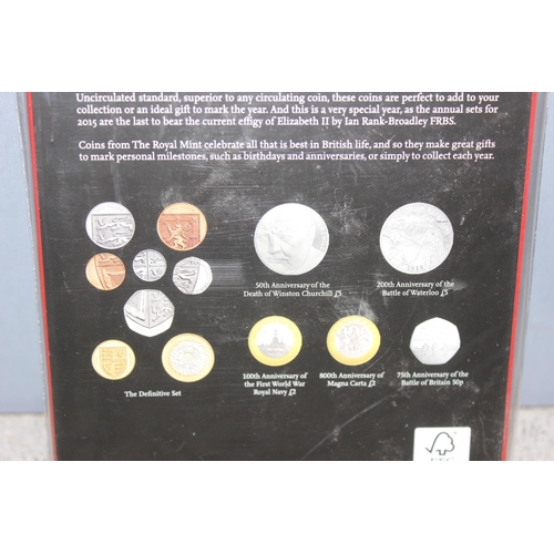 1239 - Great Britain & Northern Ireland Royal Mint coins - 2015 United Kingdom annual coin set, 13 coins in... 