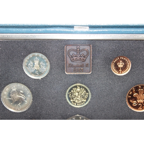 1241 - Great Britain & Northern Ireland Royal Mint coins - 2 boxed proof coin sets, 1983 & 2000, both with ... 