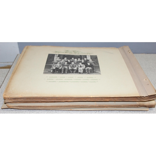 519 - Large qty of 1930s/1940s black and white photographs of Oxford University students and sports teams,... 