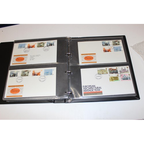 529 - Stamps - Great Britain First Day Covers in 4 blue Stanley Gibbons albums 1969-70 & 1971-1973, volume... 