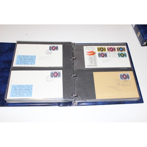 529 - Stamps - Great Britain First Day Covers in 4 blue Stanley Gibbons albums 1969-70 & 1971-1973, volume... 