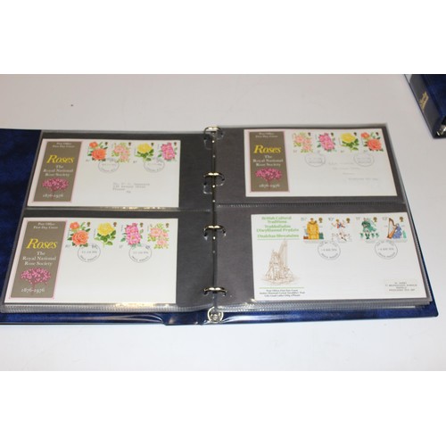 529 - Stamps - Great Britain First Day Covers in 4 blue Stanley Gibbons albums 1969-70 & 1971-1973, volume... 