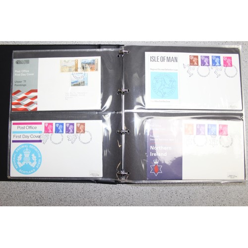 529 - Stamps - Great Britain First Day Covers in 4 blue Stanley Gibbons albums 1969-70 & 1971-1973, volume... 