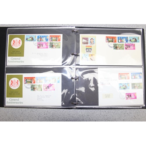 529 - Stamps - Great Britain First Day Covers in 4 blue Stanley Gibbons albums 1969-70 & 1971-1973, volume... 